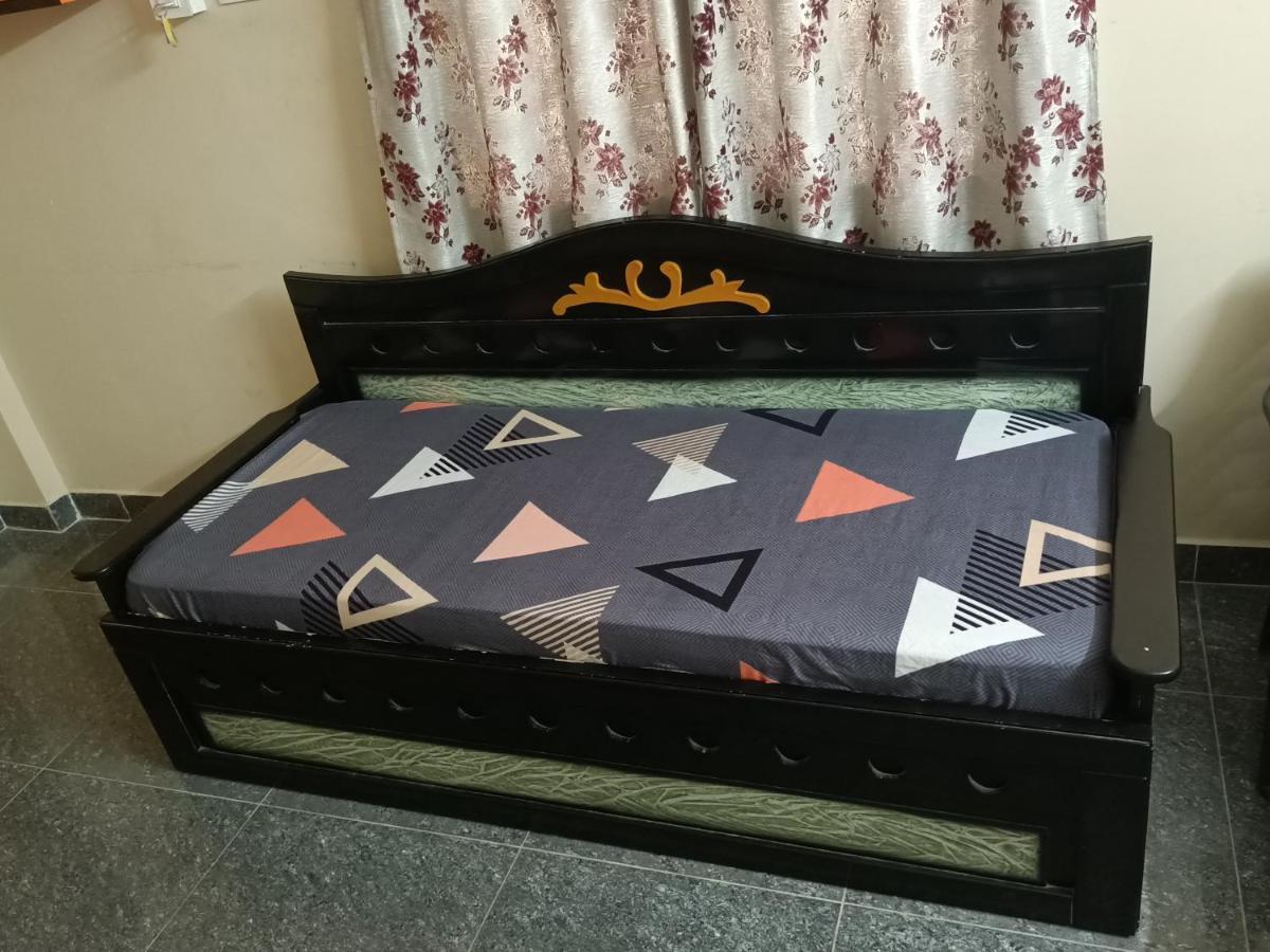 Advik Homestays Tirupati Exterior foto